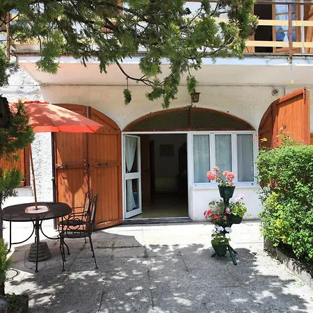 Hébergement de vacances Riviera